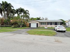4241 Thomas St, Hollywood FL 33021