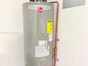 4241 Thomas St, Hollywood FL 33021