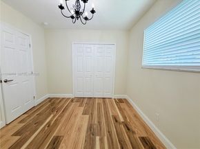 4241 Thomas St, Hollywood FL 33021