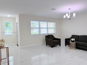 4241 Thomas St, Hollywood FL 33021