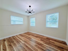 4241 Thomas St, Hollywood FL 33021