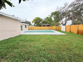 4241 Thomas St, Hollywood FL 33021