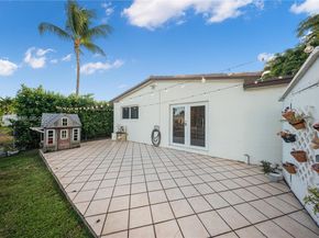 3455 SW 75th Ct, Miami FL 33155