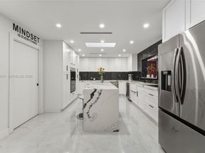 2825 SW 79th Ct, Miami FL 33155