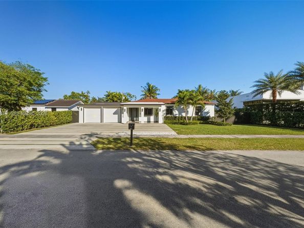 2825 SW 79th Ct, Miami FL 33155