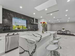 2825 SW 79th Ct, Miami FL 33155