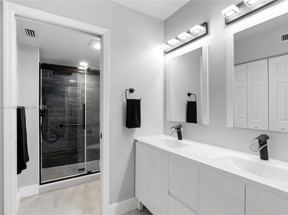 7408 Fairfax Dr 108, Tamarac FL 33321