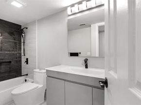 7408 Fairfax Dr 108, Tamarac FL 33321