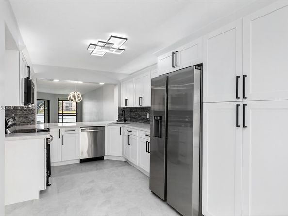 7408 Fairfax Dr 108, Tamarac FL 33321