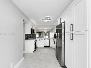 7408 Fairfax Dr 108, Tamarac FL 33321