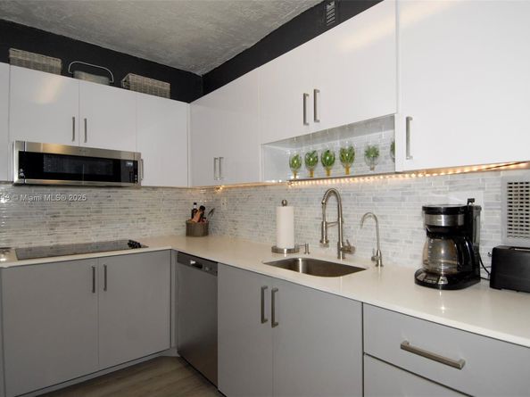 4250 Galt Ocean Dr 2J, Fort Lauderdale FL 33308