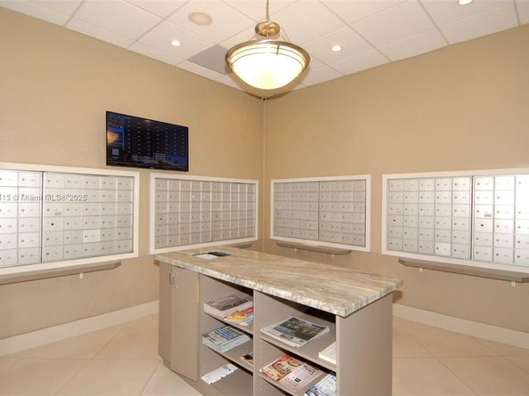 4250 Galt Ocean Dr 2J, Fort Lauderdale FL 33308