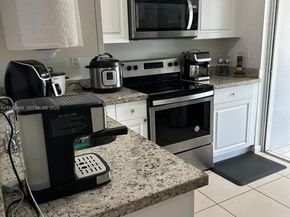 3242 NW 203rd St, Miami Gardens FL 33056