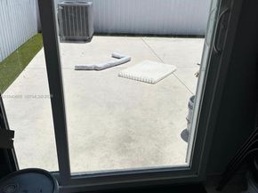 3242 NW 203rd St, Miami Gardens FL 33056