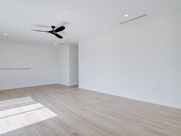 3909 SW 138th Ave, Miami FL 33175