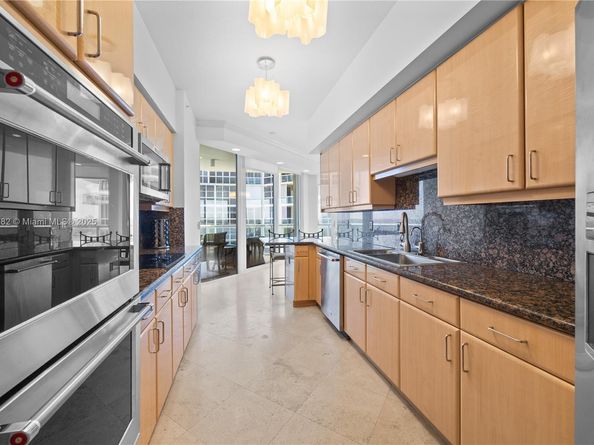 6051 N Ocean Dr 1602, Hollywood FL 33019