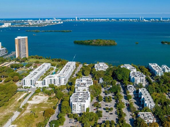680 NE 64th St A516, Miami FL 33138