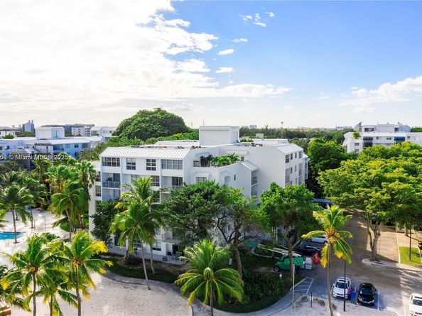 680 NE 64th St A516, Miami FL 33138