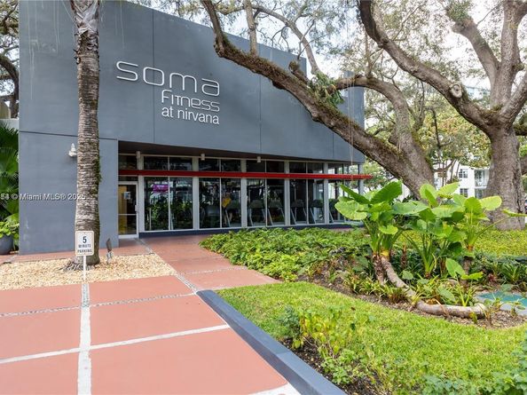 680 NE 64th St A516, Miami FL 33138