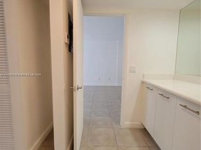 680 NE 64th St A516, Miami FL 33138