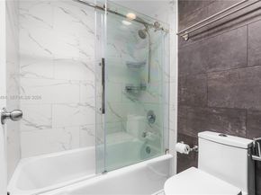 3730 Inverrary Dr 2H, Lauderhill FL 33319