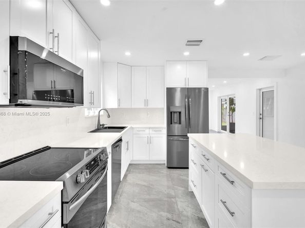 3641 SW 23rd Ct, Fort Lauderdale FL 33312