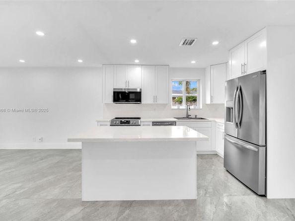 3641 SW 23rd Ct, Fort Lauderdale FL 33312