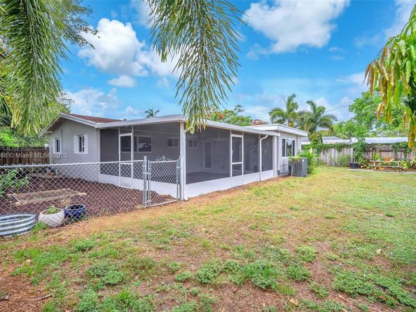 3641 SW 23rd Ct, Fort Lauderdale FL 33312