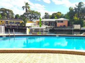2020 NE 135th St 506, North Miami FL 33181
