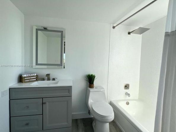 Undisclosed Address #A11841709, Boca Raton FL 33434