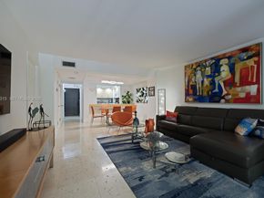 2901 S Bayshore Dr 2H, Miami FL 33133