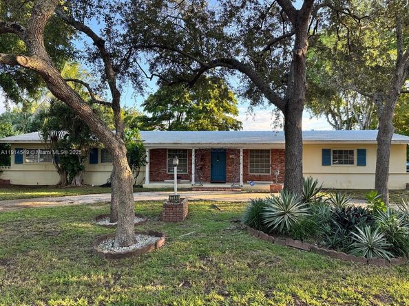 7380 SW 130th St, Pinecrest FL 33156