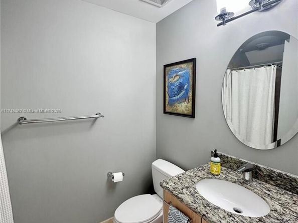 317 NE 7th St 317, Fort Lauderdale FL 33304