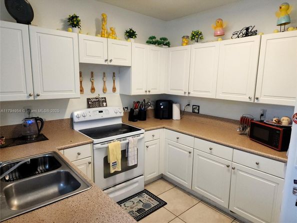 3064 SE 1st Dr 3, Homestead FL 33033