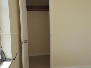 1870 NE 179th St, North Miami Beach FL 33162