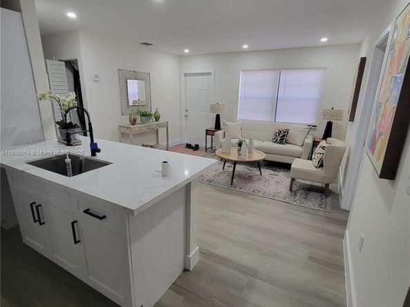 3381 NW 210th Ter, Miami Gardens FL 33056