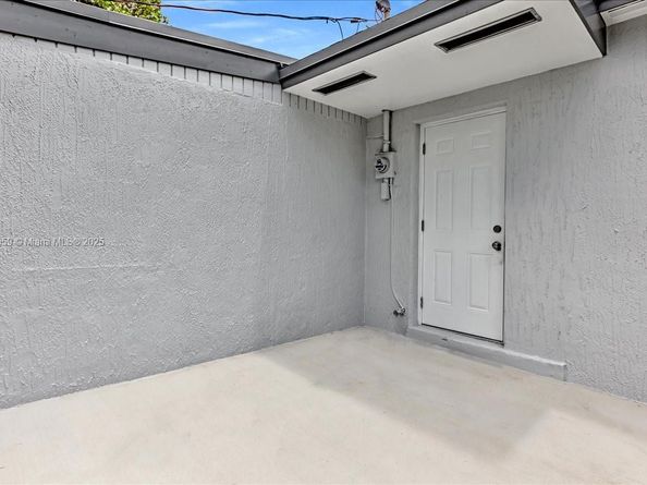 3381 NW 210th Ter, Miami Gardens FL 33056