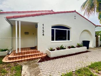 1154 Biarritz Dr