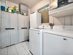 713 SW 6th Ave, Hallandale Beach FL 33009