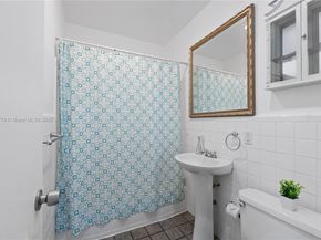 6580 Santona St A42, Coral Gables FL 33146