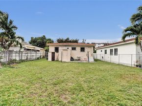 831 NW 21st Ct, Miami FL 33125