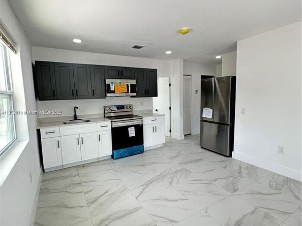 1451-1453 NW 34th st, Miami FL 33142