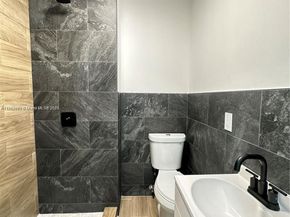 1451-1453 NW 34th st, Miami FL 33142