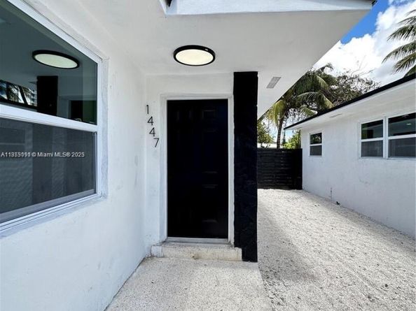 1451-1453 NW 34th st, Miami FL 33142