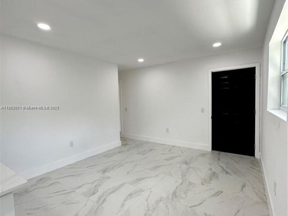 1451-1453 NW 34th st, Miami FL 33142