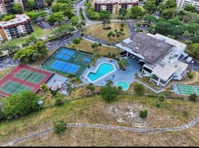 6690 NW 38th Dr, Lauderhill FL 33319