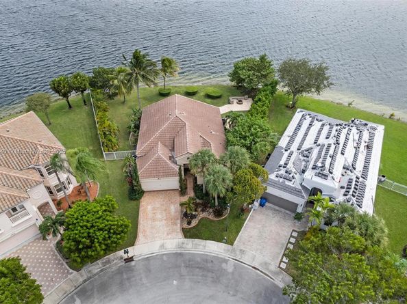 17018 SW 52nd Ct, Miramar FL 33027
