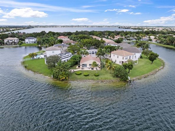 17018 SW 52nd Ct, Miramar FL 33027