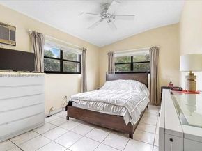450 NE 175th St, North Miami Beach FL 33162