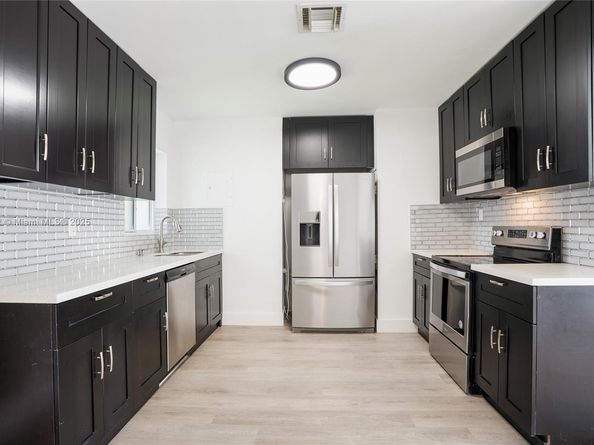 919 NW 13th St, Fort Lauderdale FL 33311